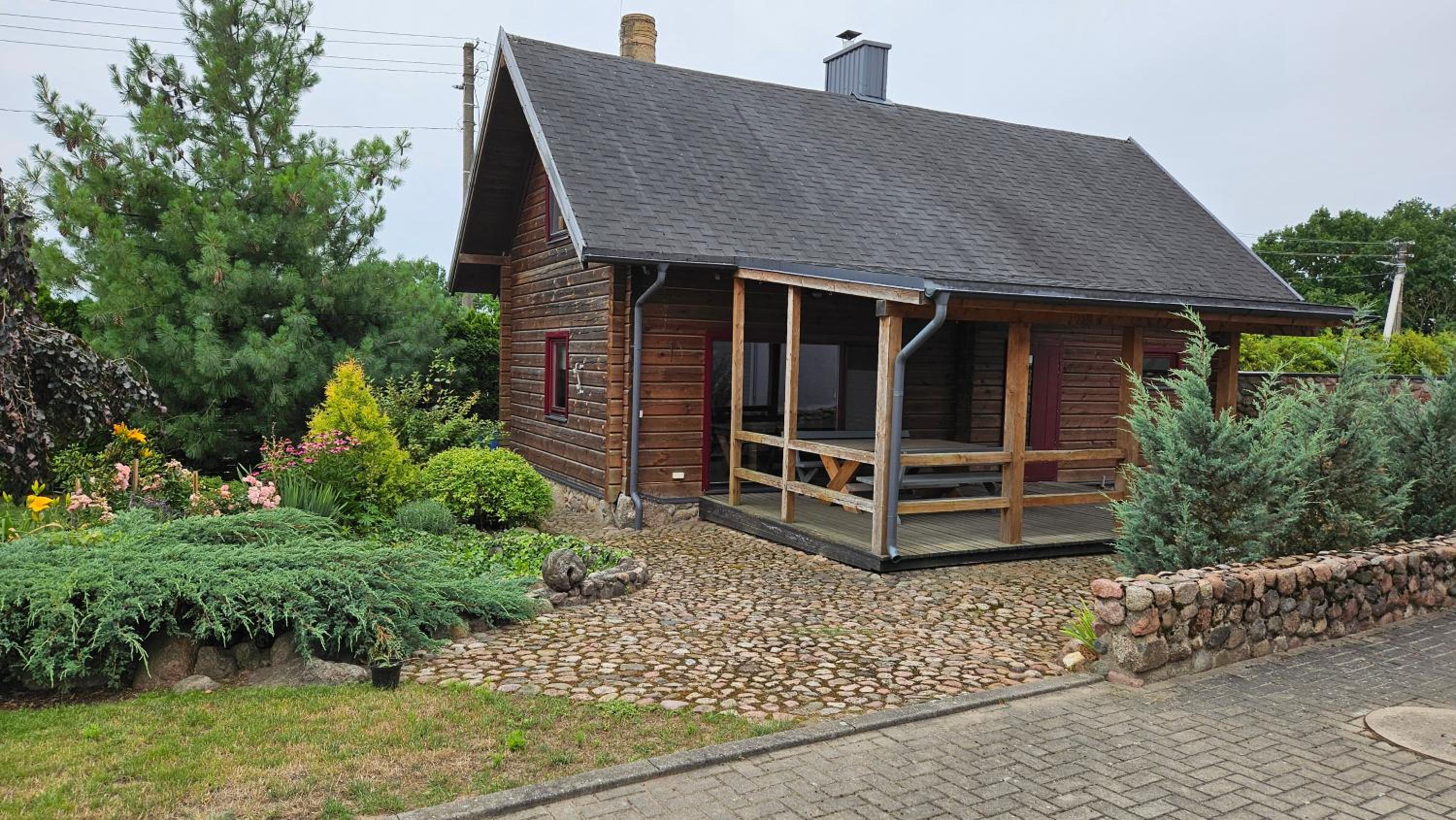 Photo 8