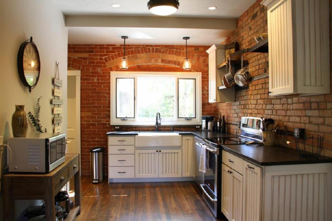 Historic Neighborhood 2 Blocks From Downtown Bozeman,