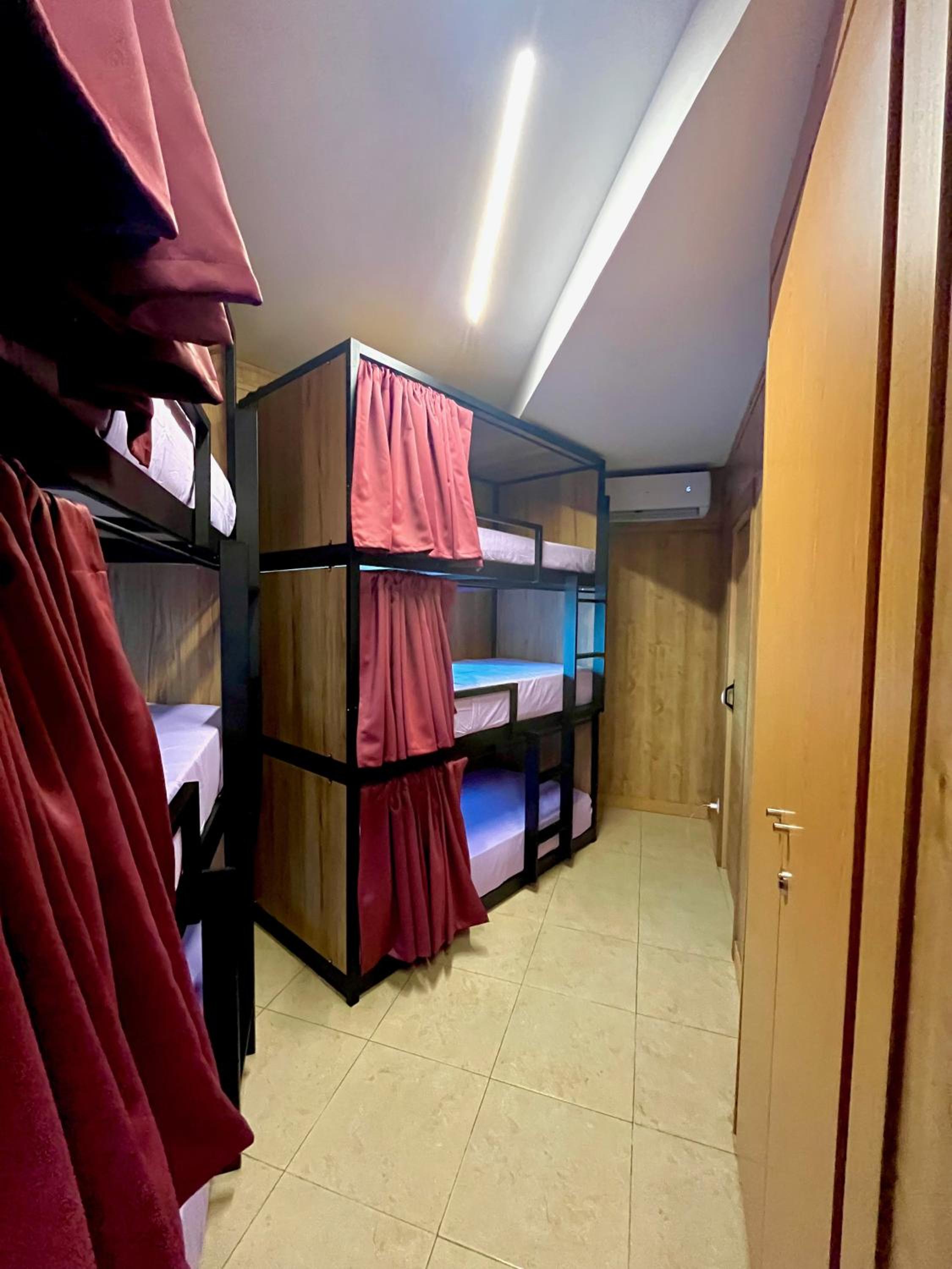 Madrid Vacations - Hostel Vida Verde - Property Image 20