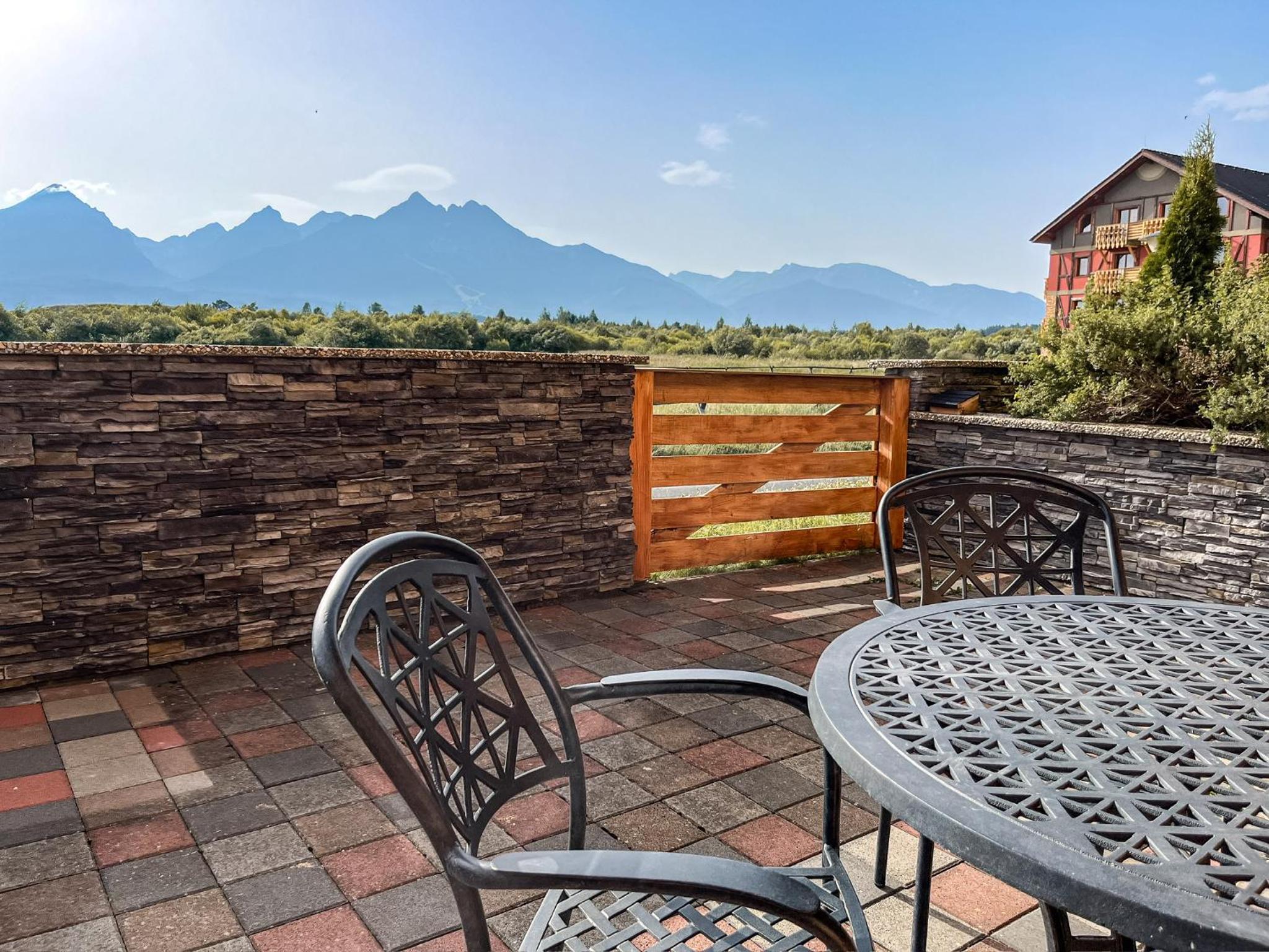 Tri Štíty Apartment with Tatra View Terrace view 2