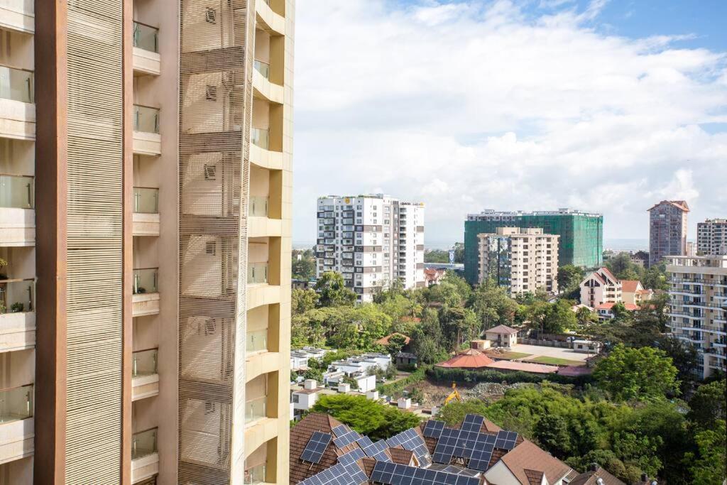 Skyviews Oasis with rooftop pool and Gym view 5