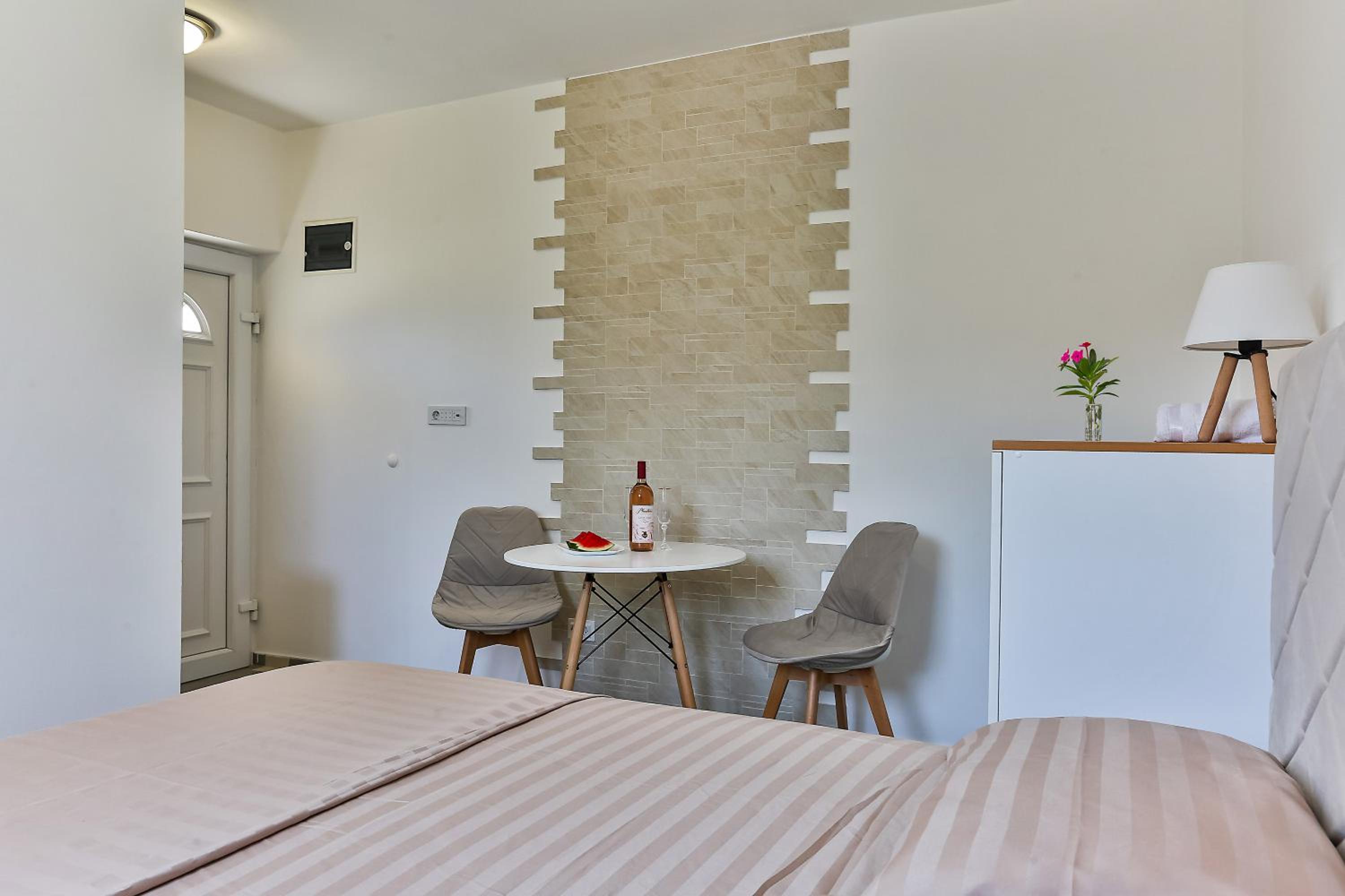 Shanti apartments
