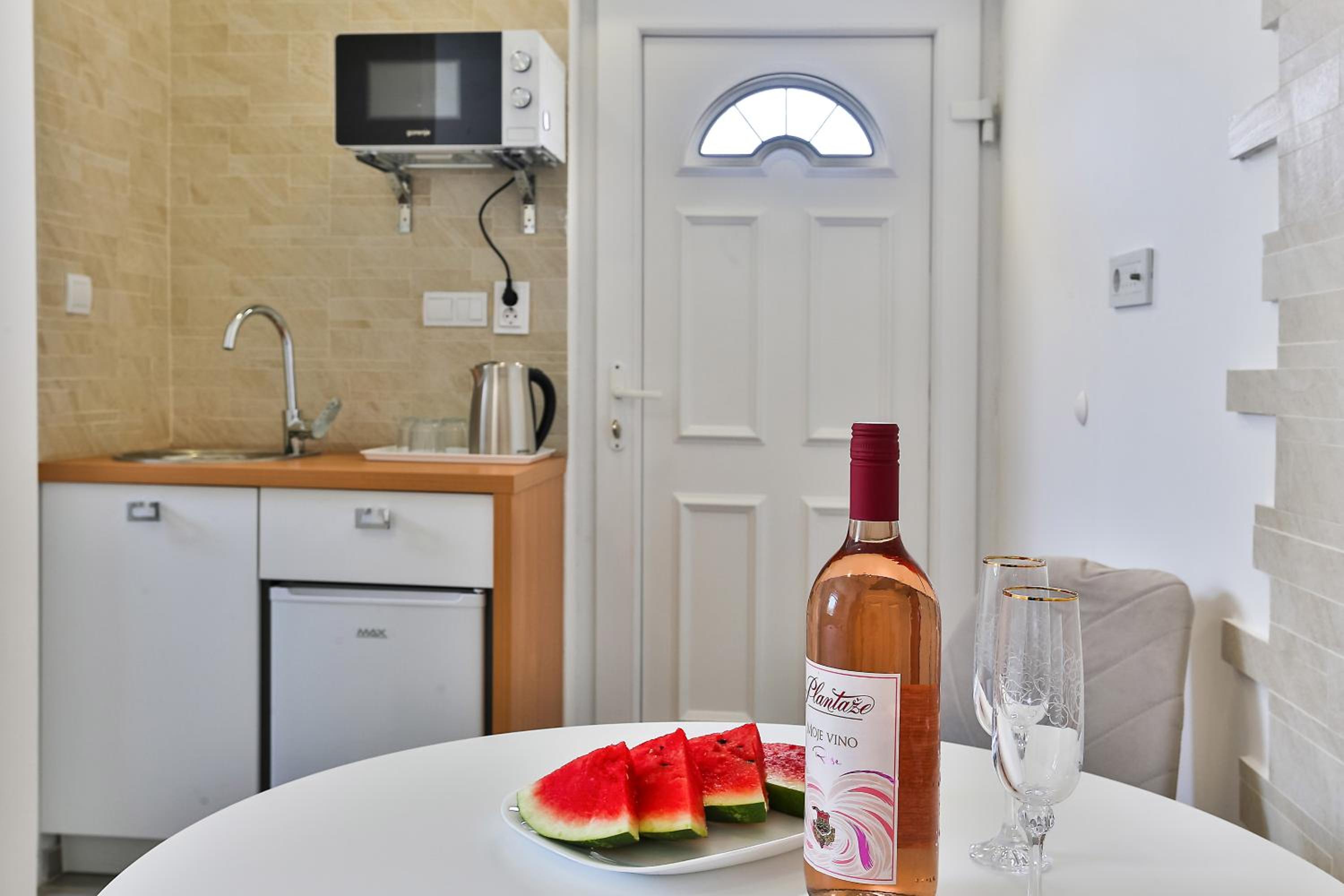 Shanti apartments