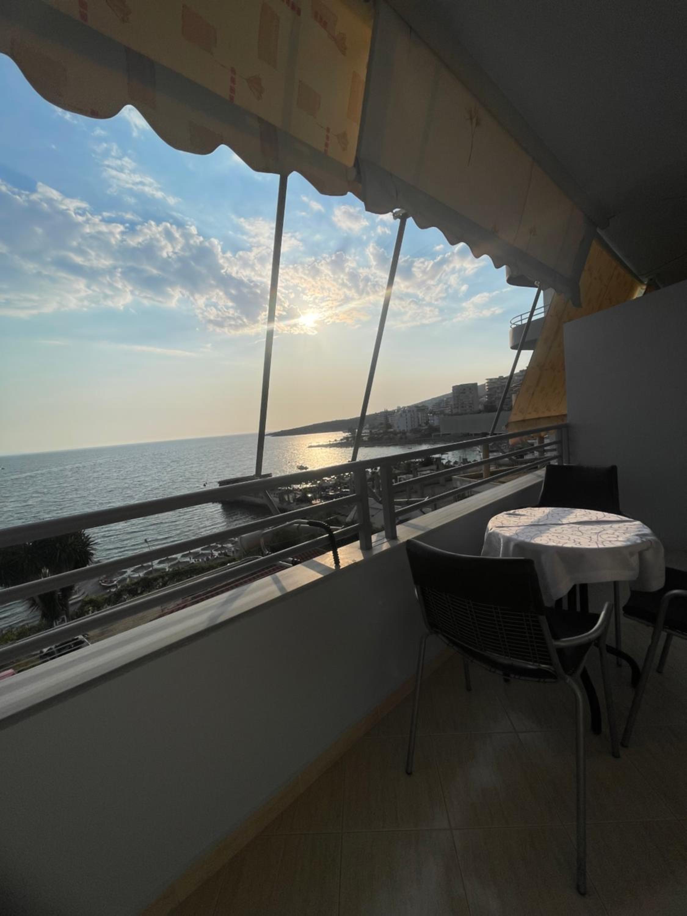 Blue Horizon Apartment