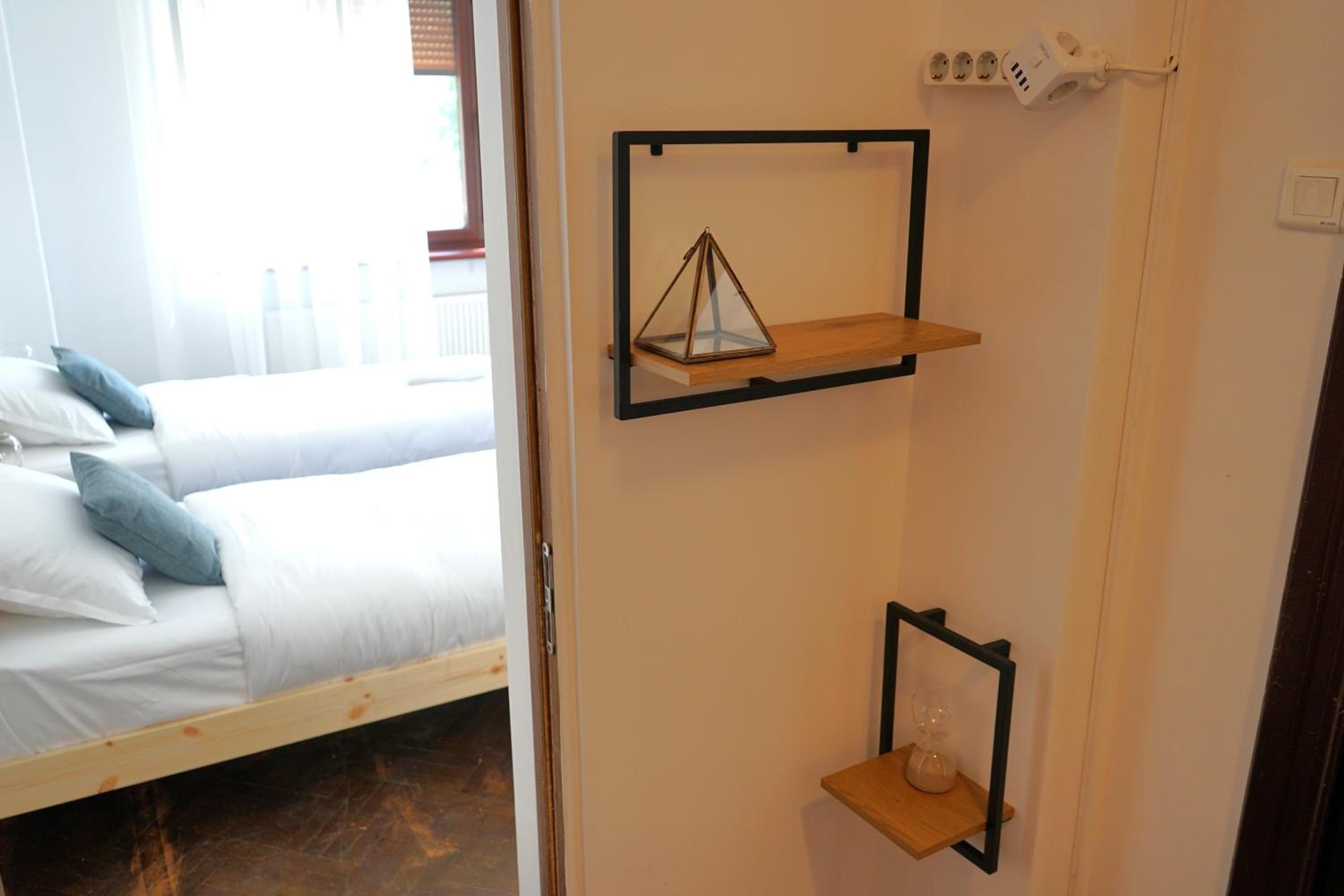 Spacious 4BR, 3BT with 3 balconies view 3