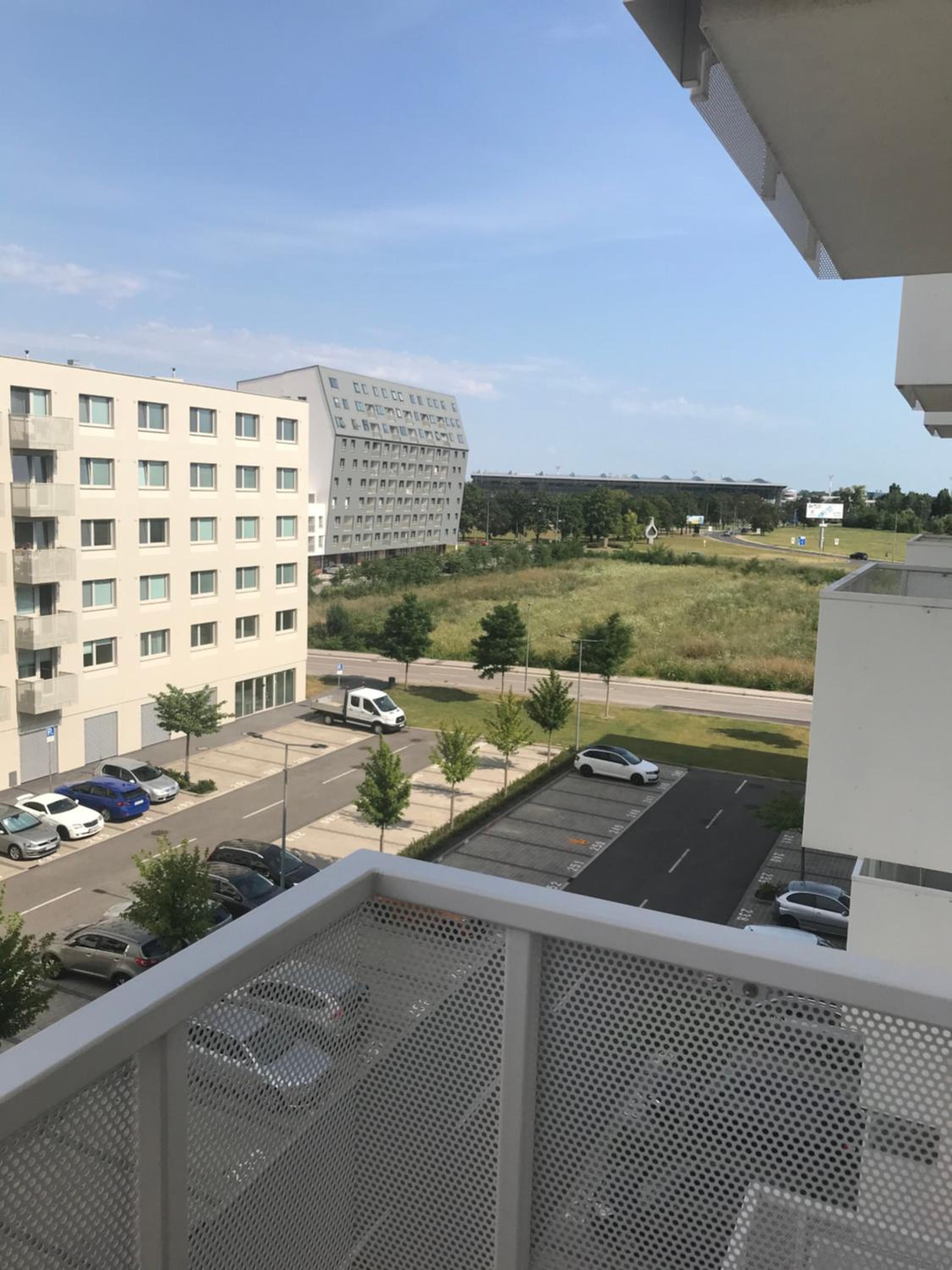 Bratislava - na krok od letiska view 4