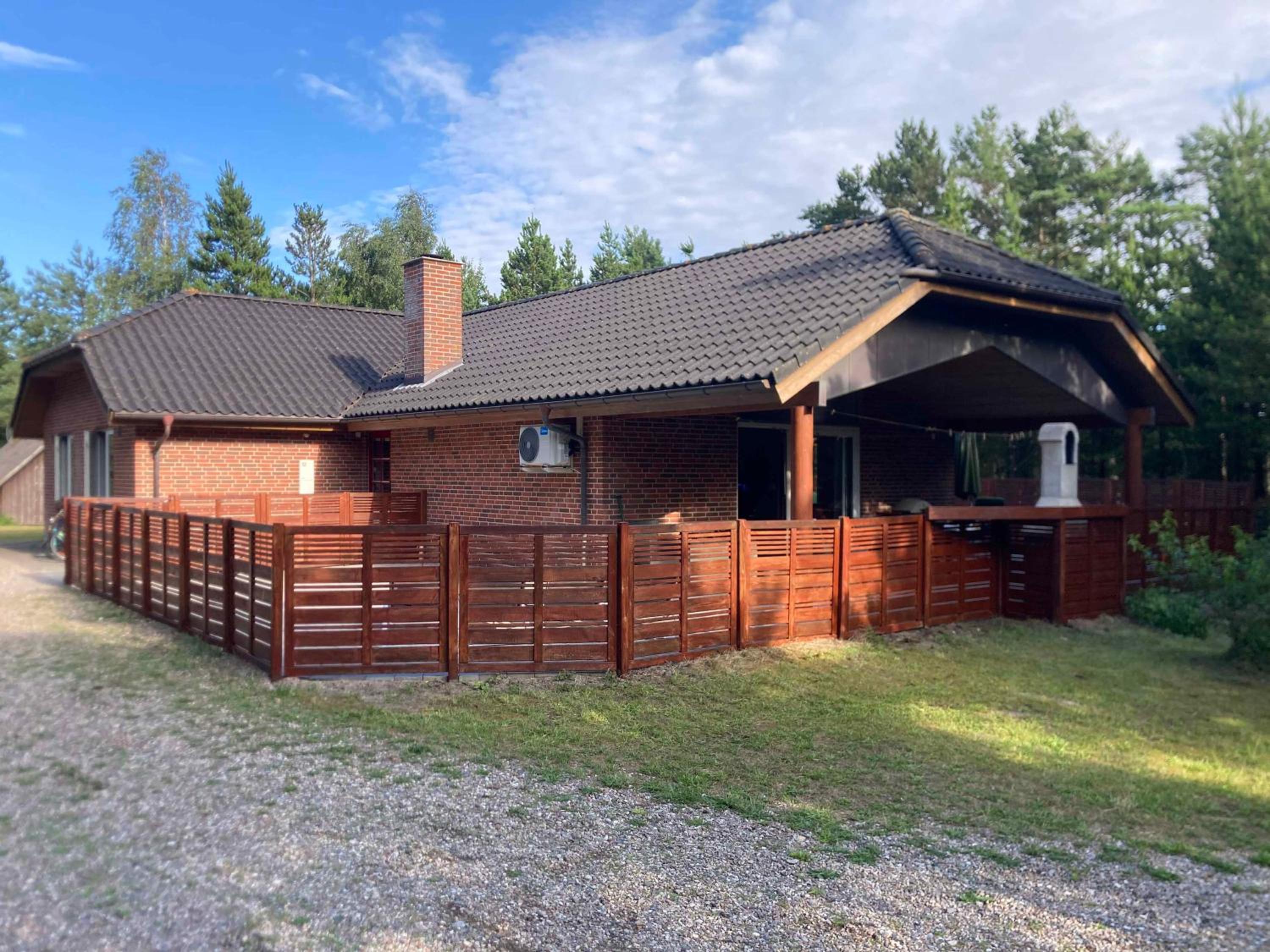 Large Cottage In Peaceful Beautiful Nature