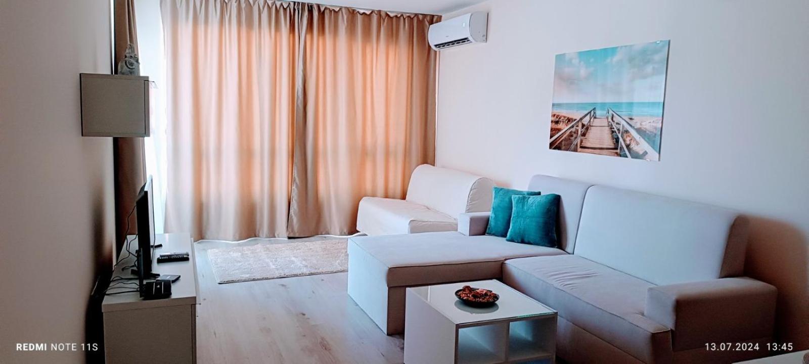 South Bay Beach Studio 2