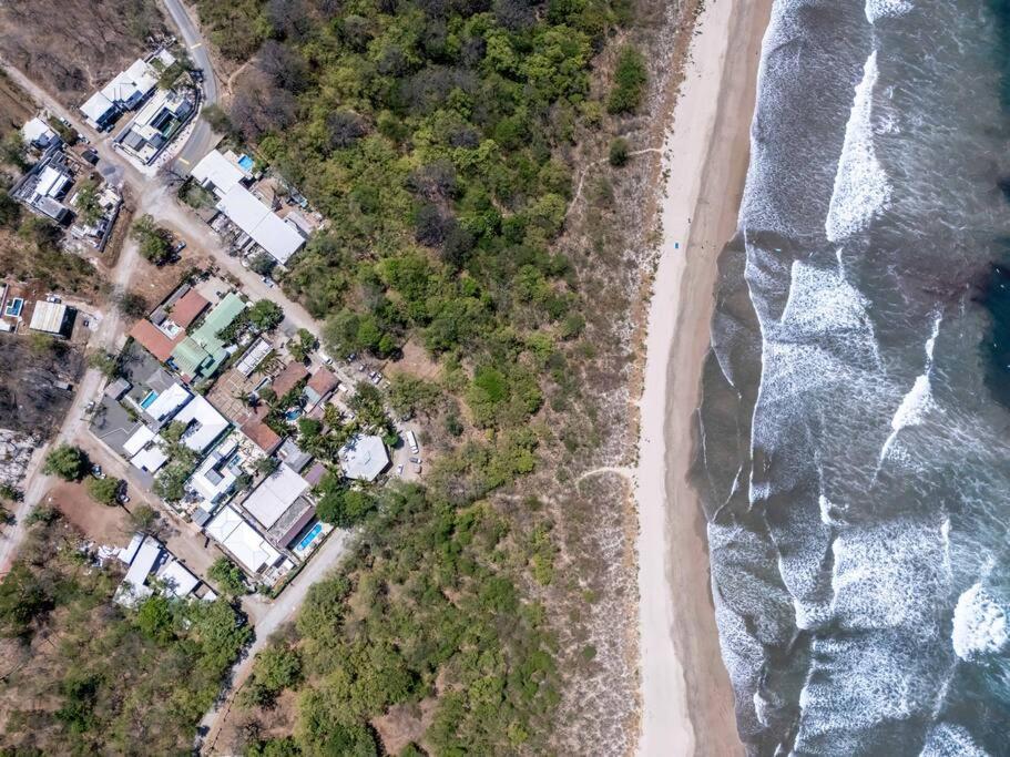 Cozy Beachside Studio with Pool and Free WiFi