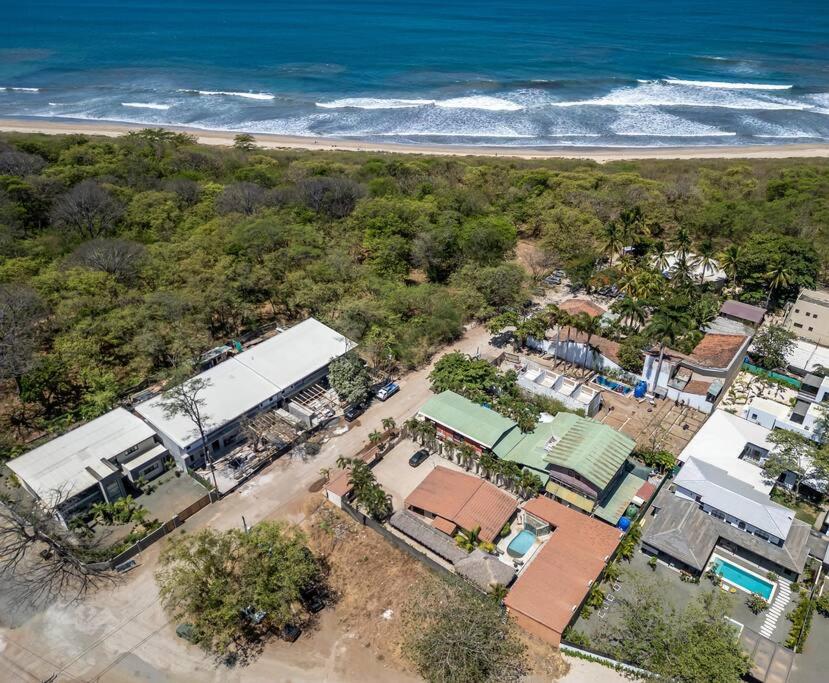 Cozy Beachside Studio with Pool and Free WiFi