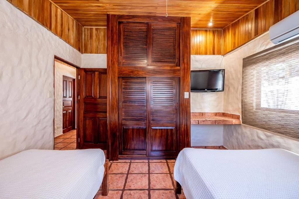 Comfortable Vacation Home Steps from the Beach