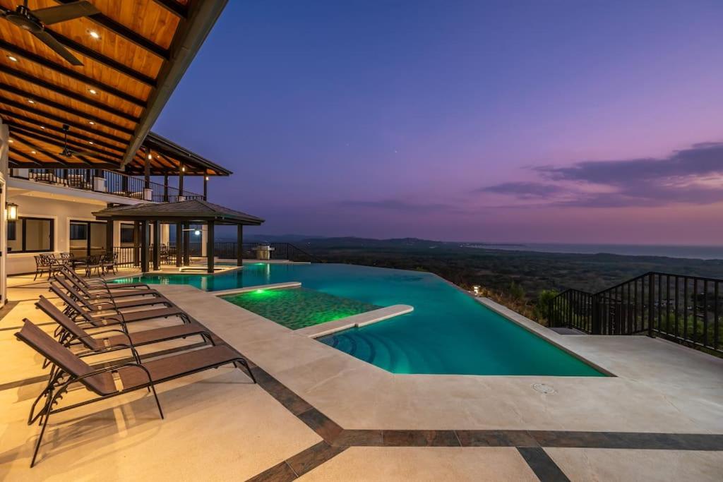 Luxurious Mountaintop Retreat with Ocean Views