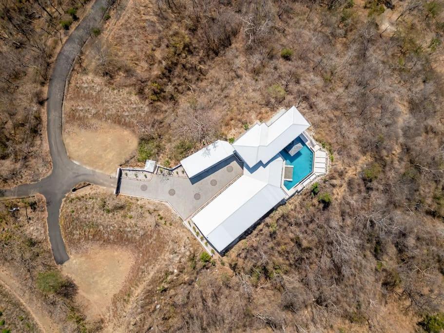 Luxurious Mountaintop Retreat with Ocean Views