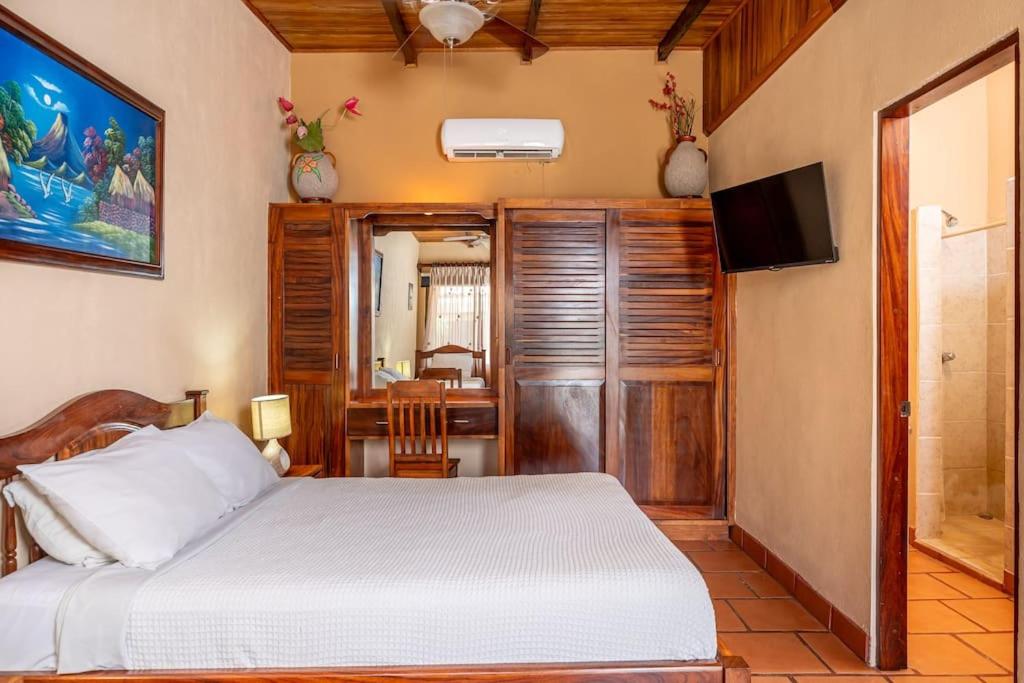 Cozy Seaside Studio Perfect for Families
