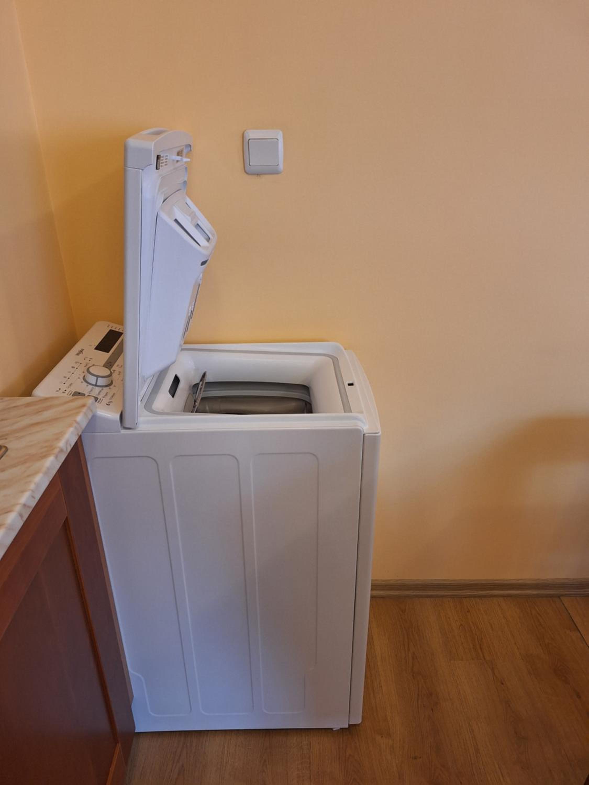 SNOW PEAK TODORKA AND VIHREN APARTAMENT /NEXT TO THE LIFT/ 7 PERSONS/
