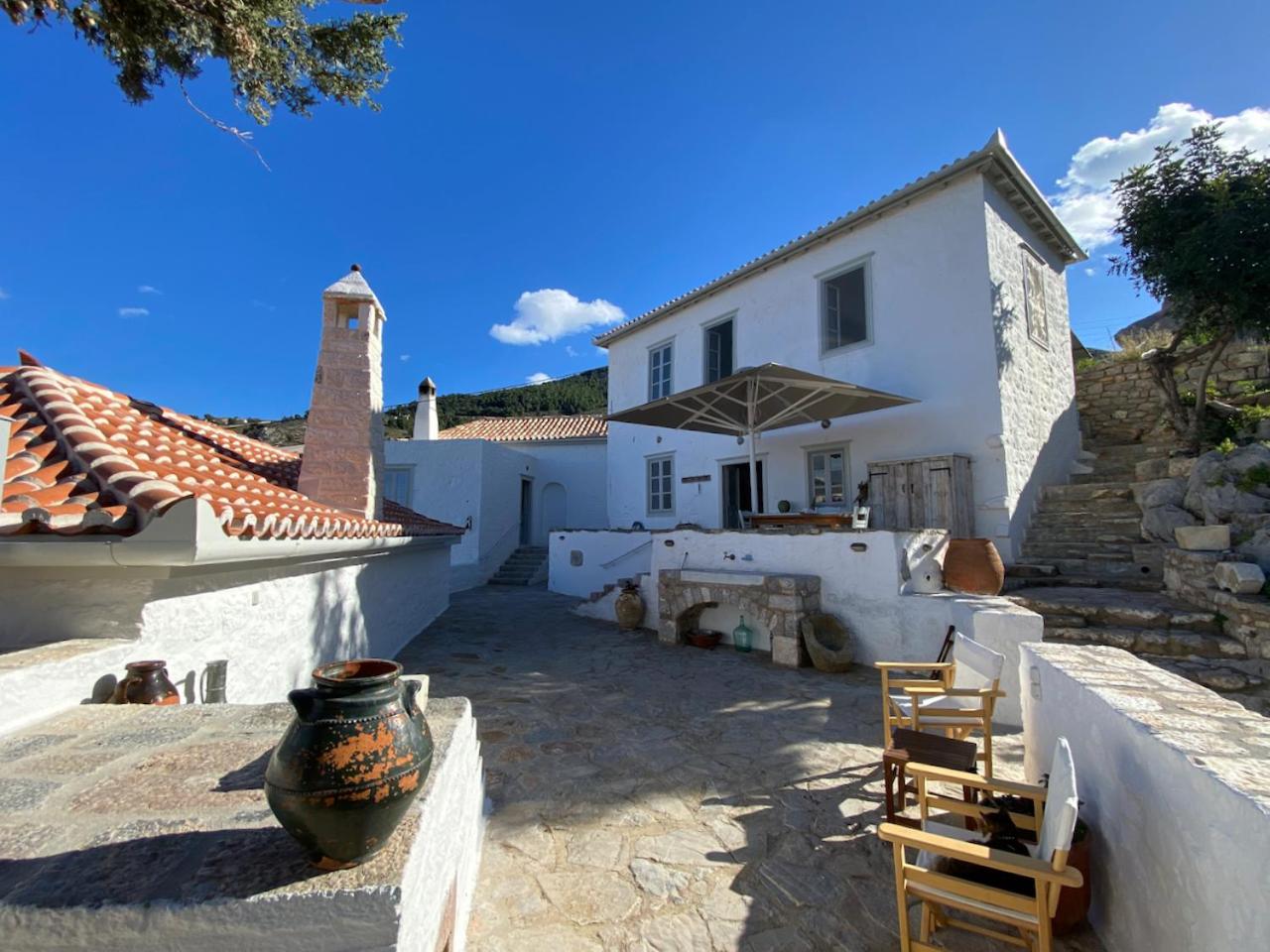 Hydra Homesteads