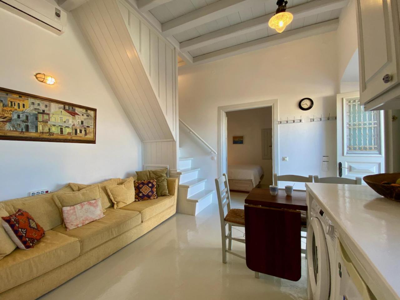 Hydra Homesteads