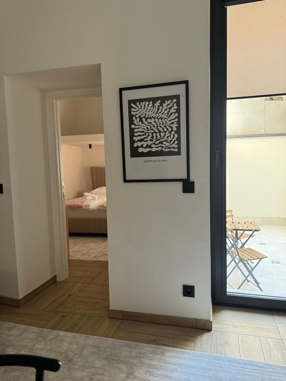 Apartman A in the heart of Ferhadija - Parking available