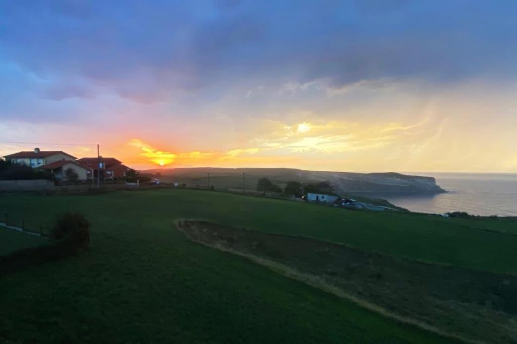Sea and countryside, a paradise in Cantabria view 3
