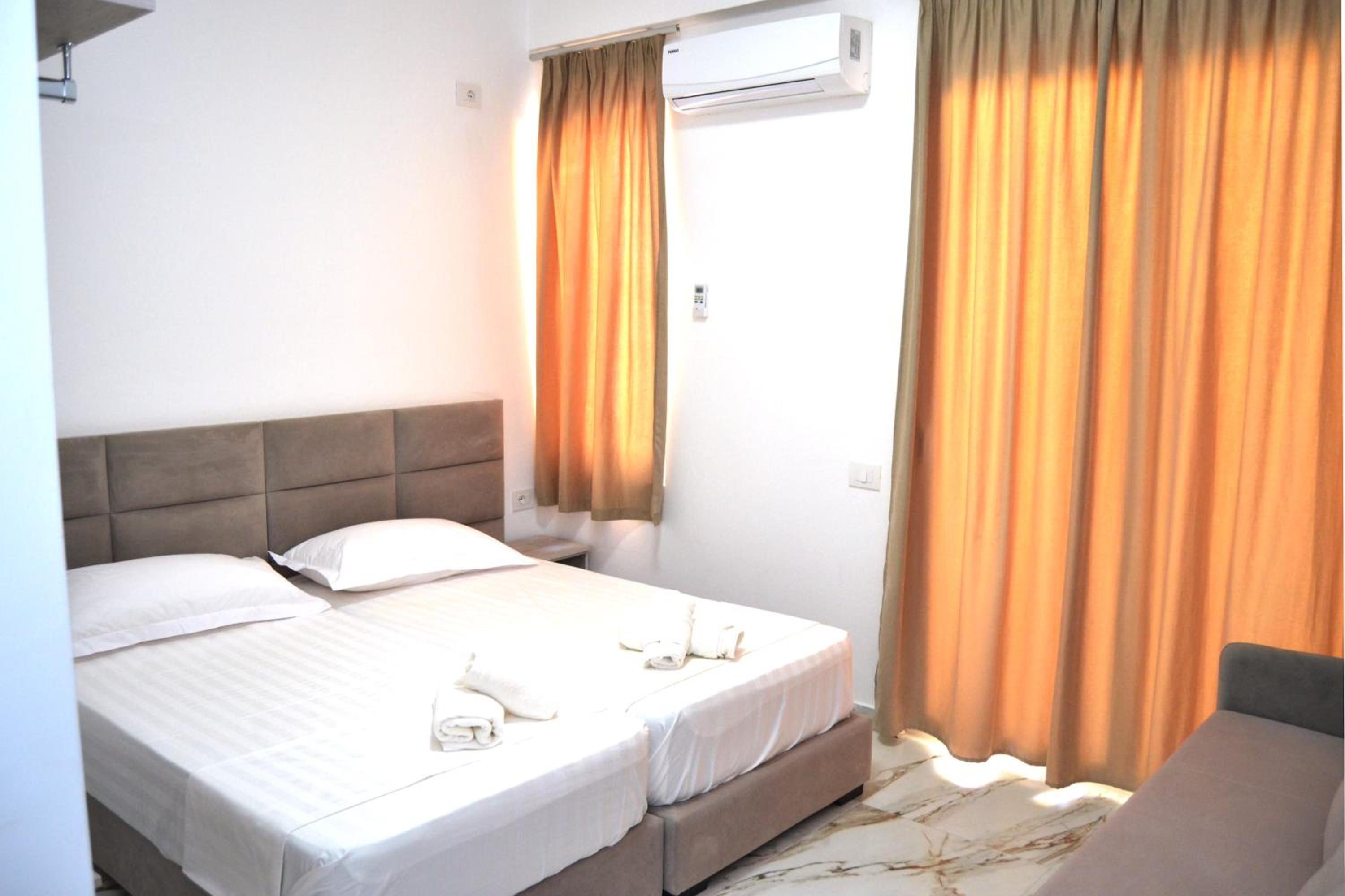 Star Hotel & Restaurant
