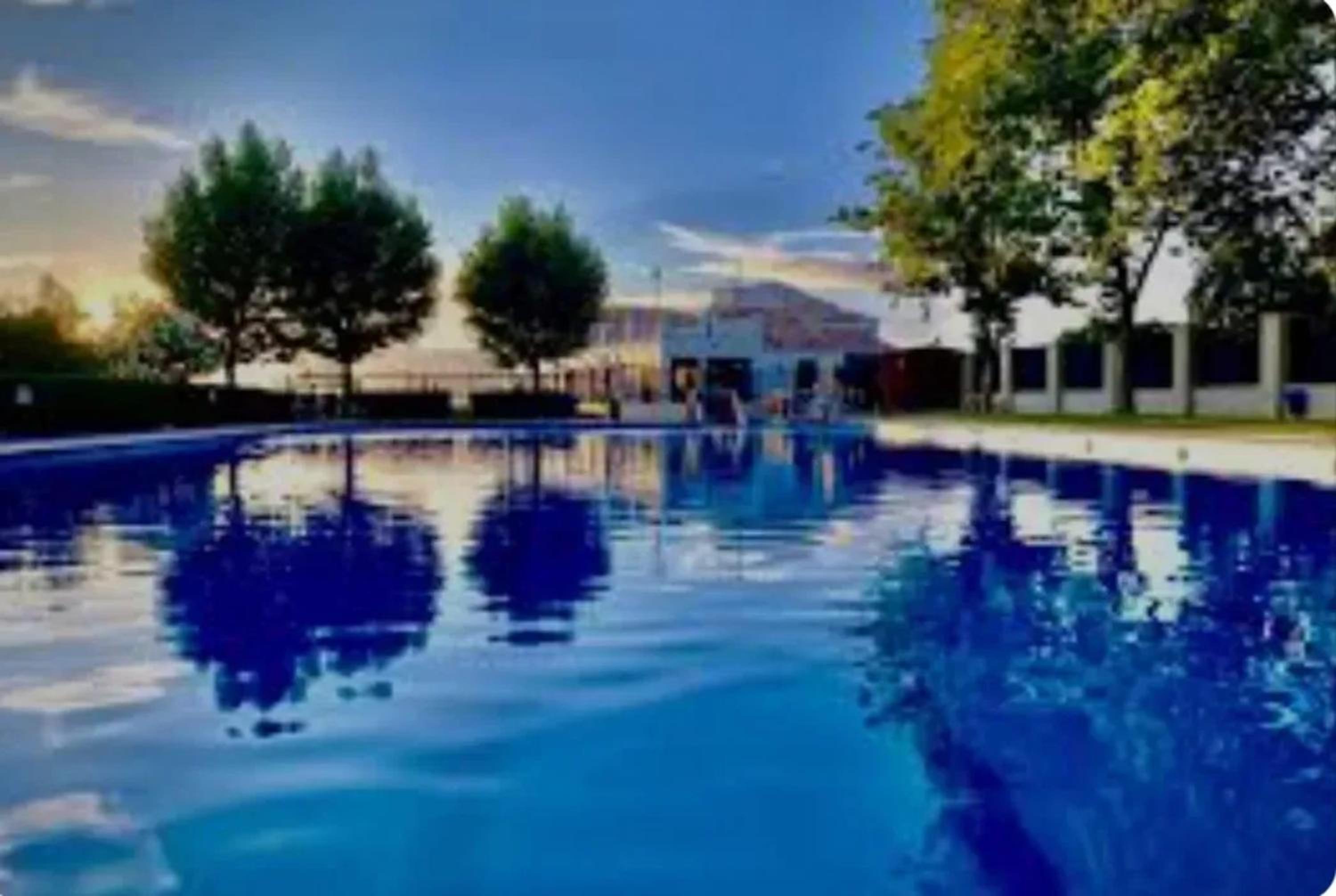 Welcoming chalet with lake and mountain view - El Gastor