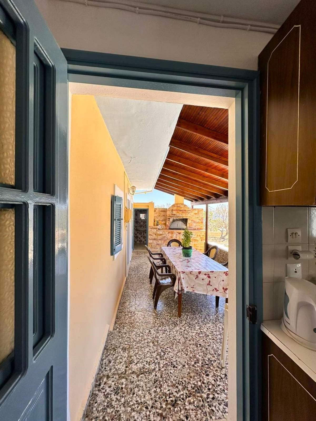 Amοopi Beach Country House