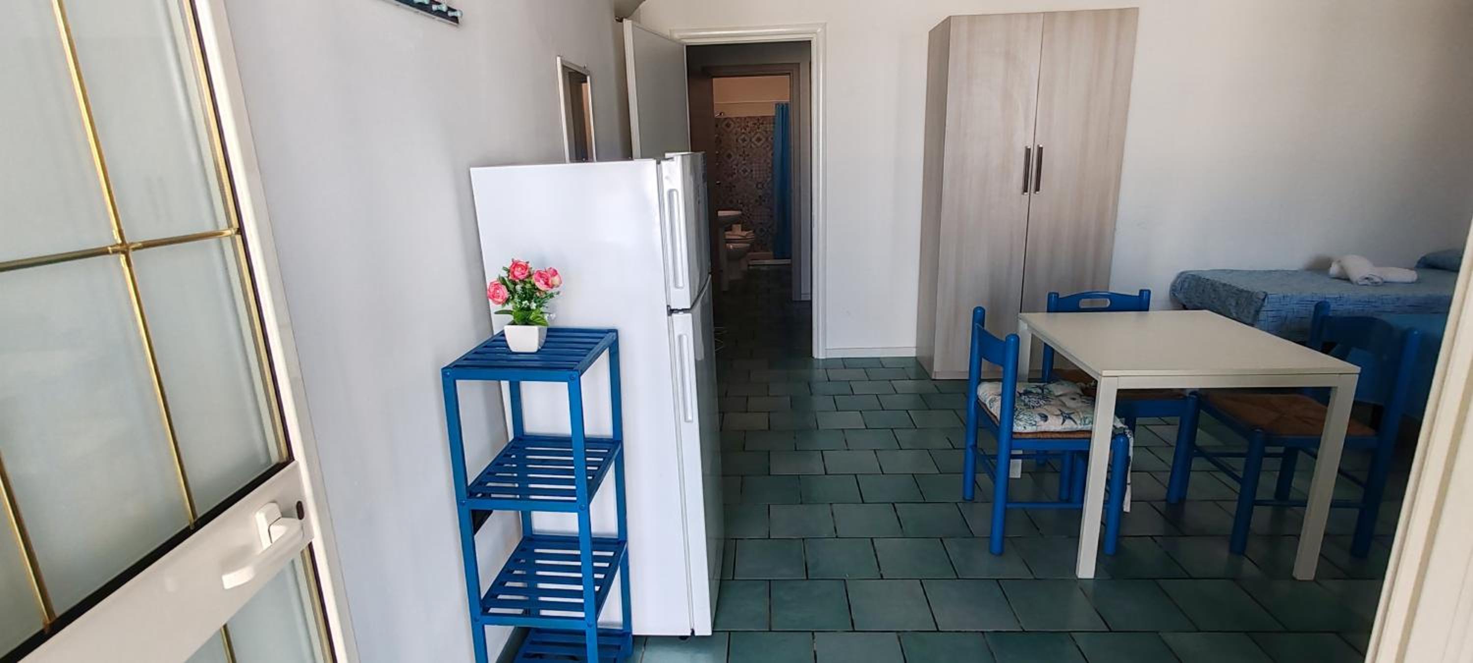 SMART Room en Torre San Giovanni — kitchen