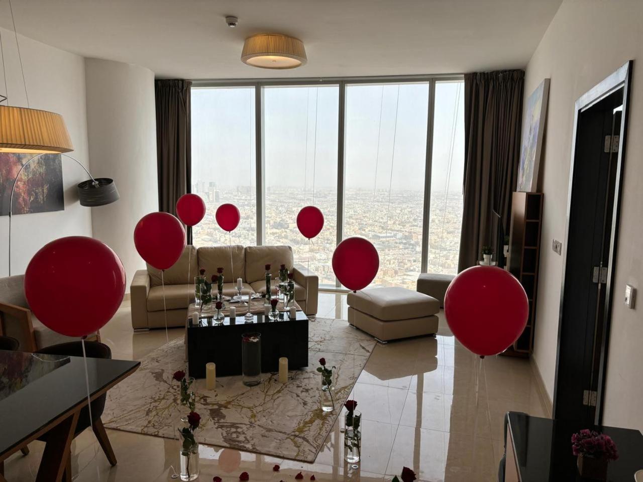 برج رافالAprivate apartment in Rafal residential tower north or south view