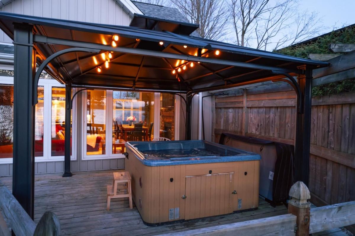 Scugog Lakeside Retreat w Outdoor Dome & Hot Tub