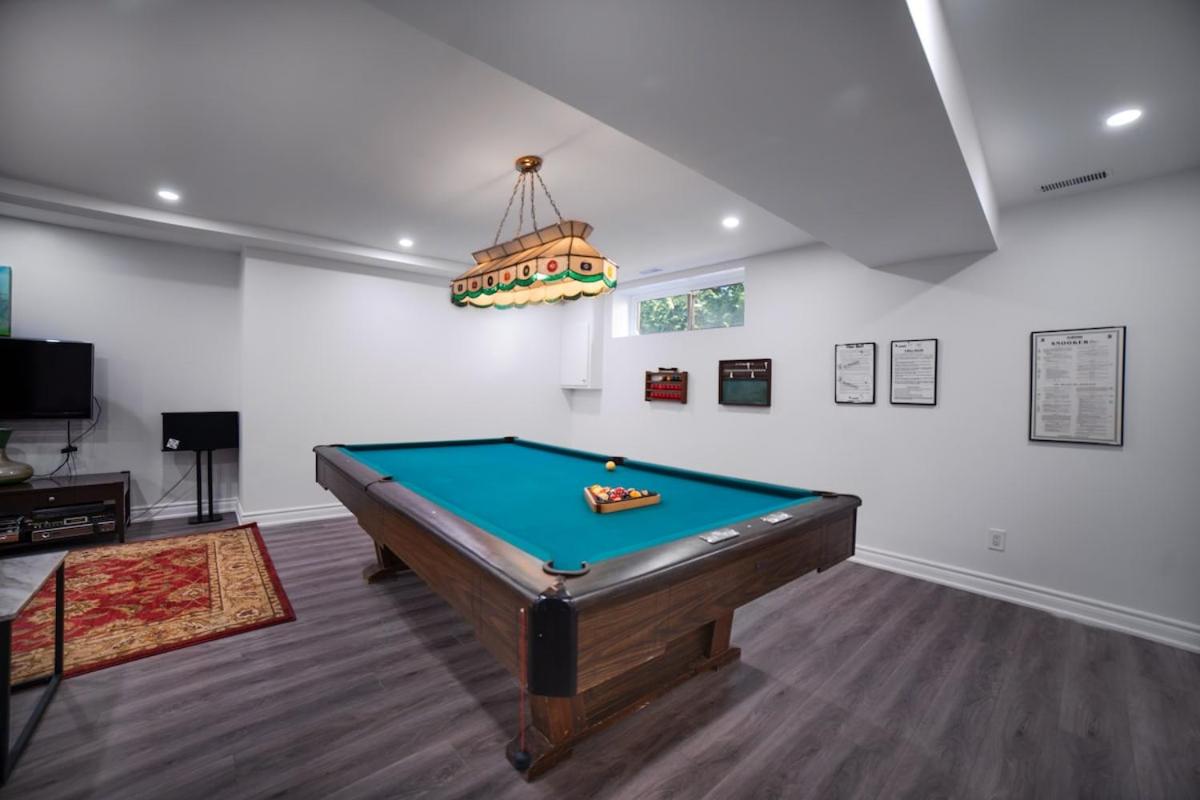 Scugog Lakeside Retreat w Outdoor Dome & Hot Tub