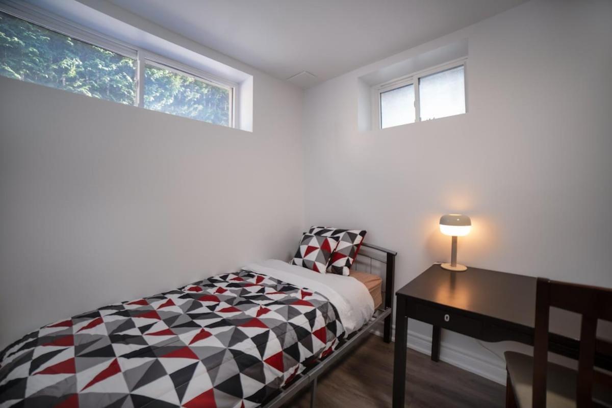 Scugog Lakeside Retreat w Outdoor Dome & Hot Tub