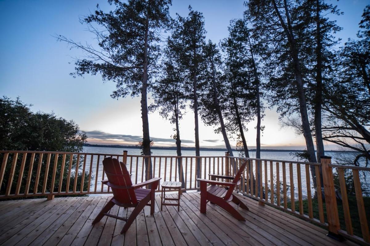 Scugog Lakeside Retreat w Outdoor Dome & Hot Tub