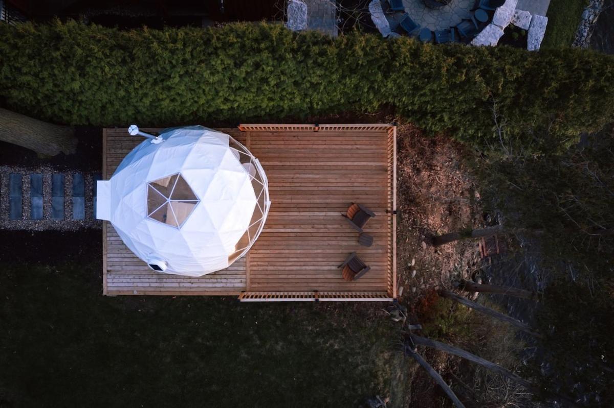Scugog Lakeside Retreat w Outdoor Dome & Hot Tub