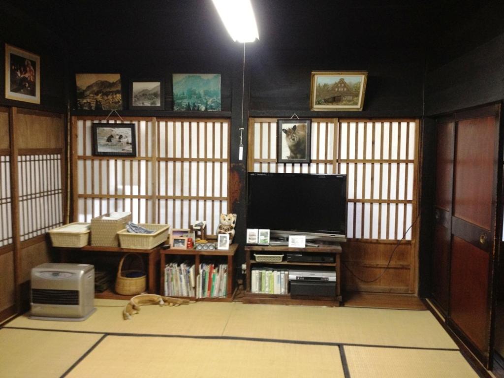 Photo 33