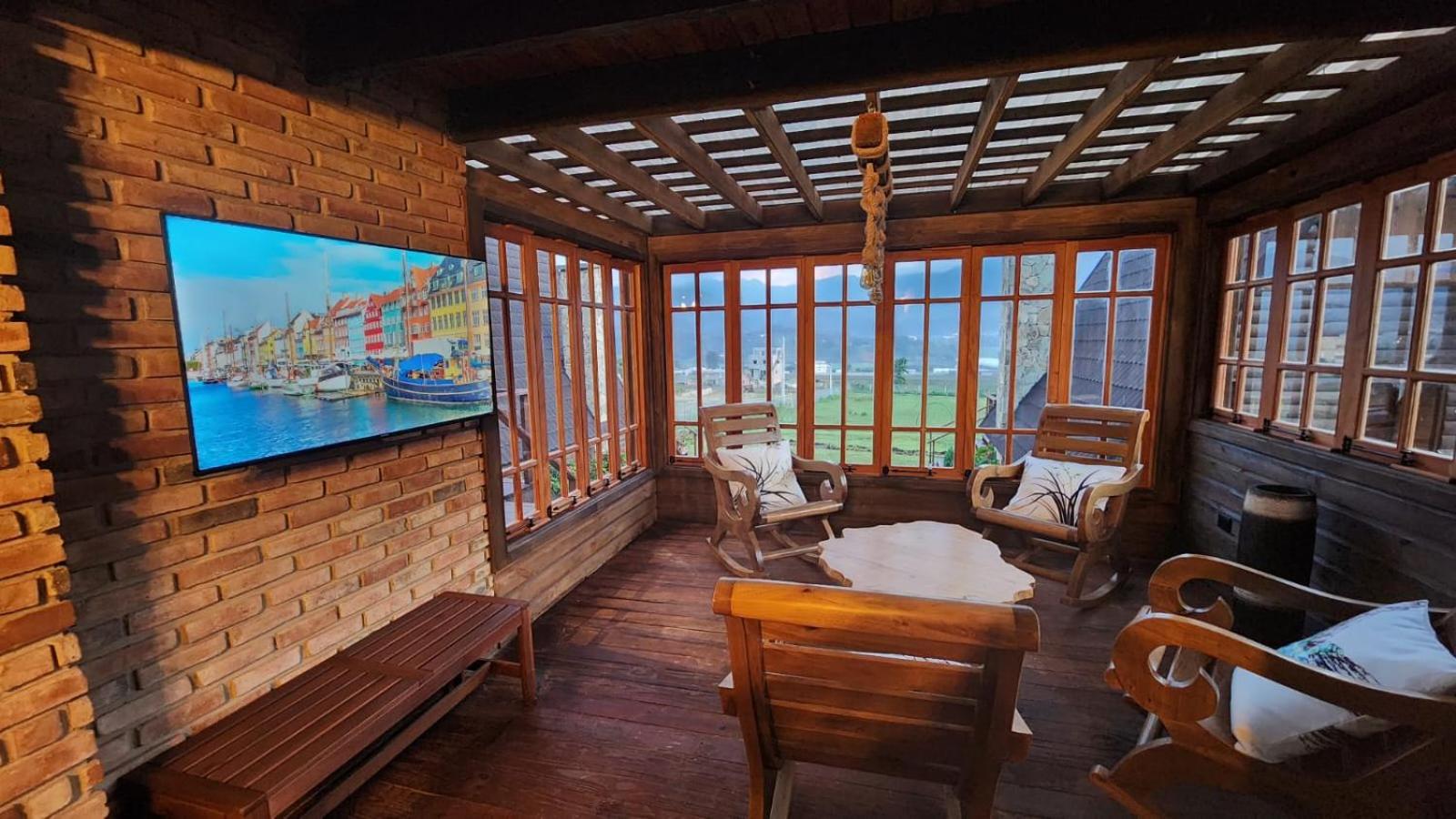 Cacha's Wood Cabins