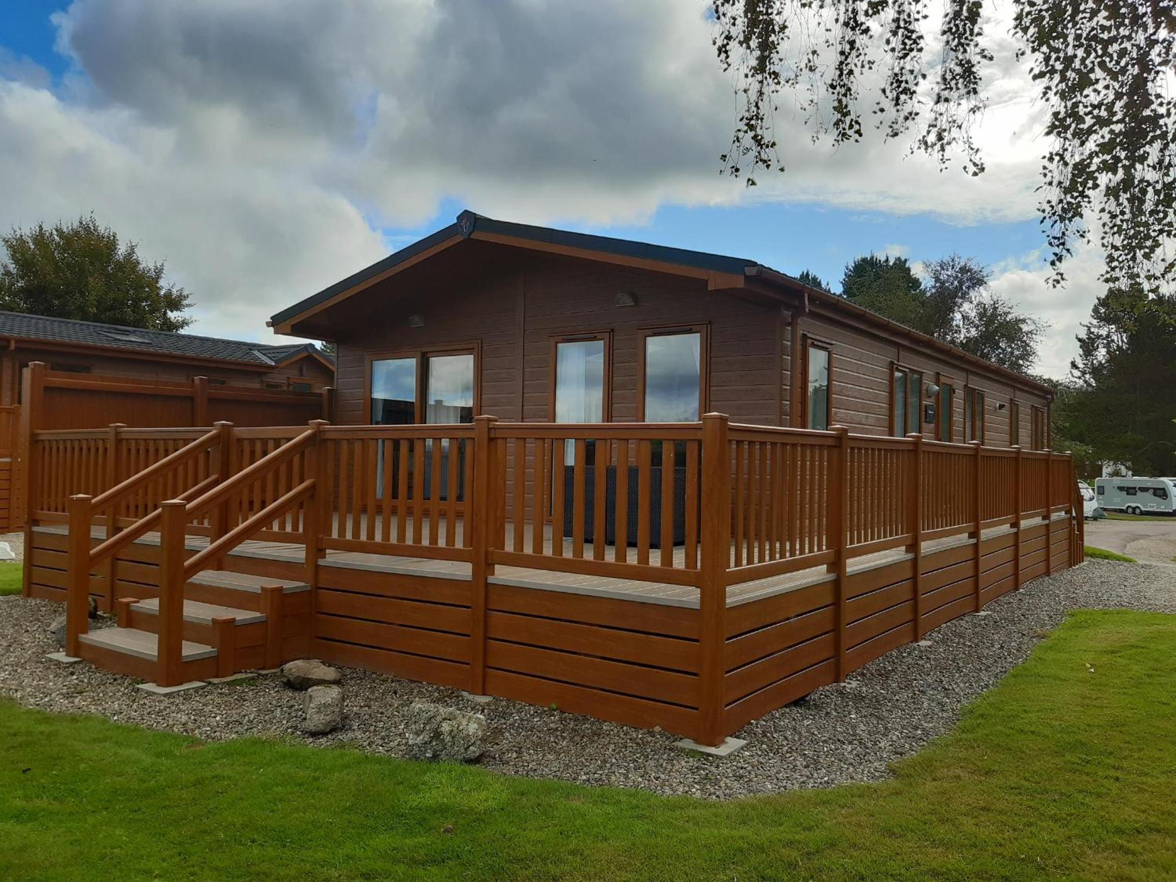 Hotel Deeside Holiday Park