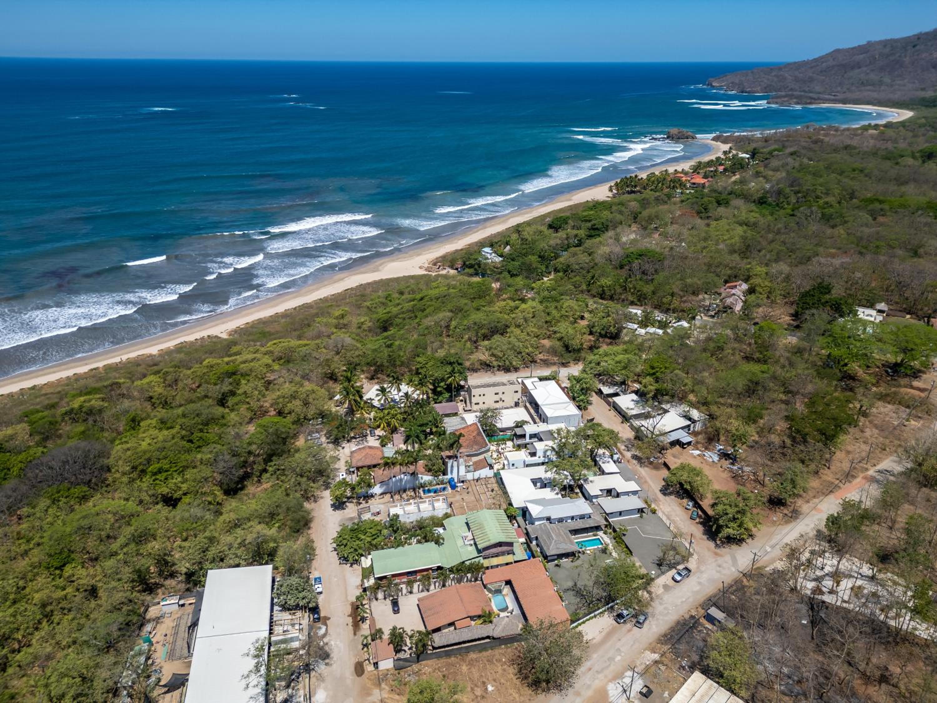 Charming Studio with Pool & Beach Access