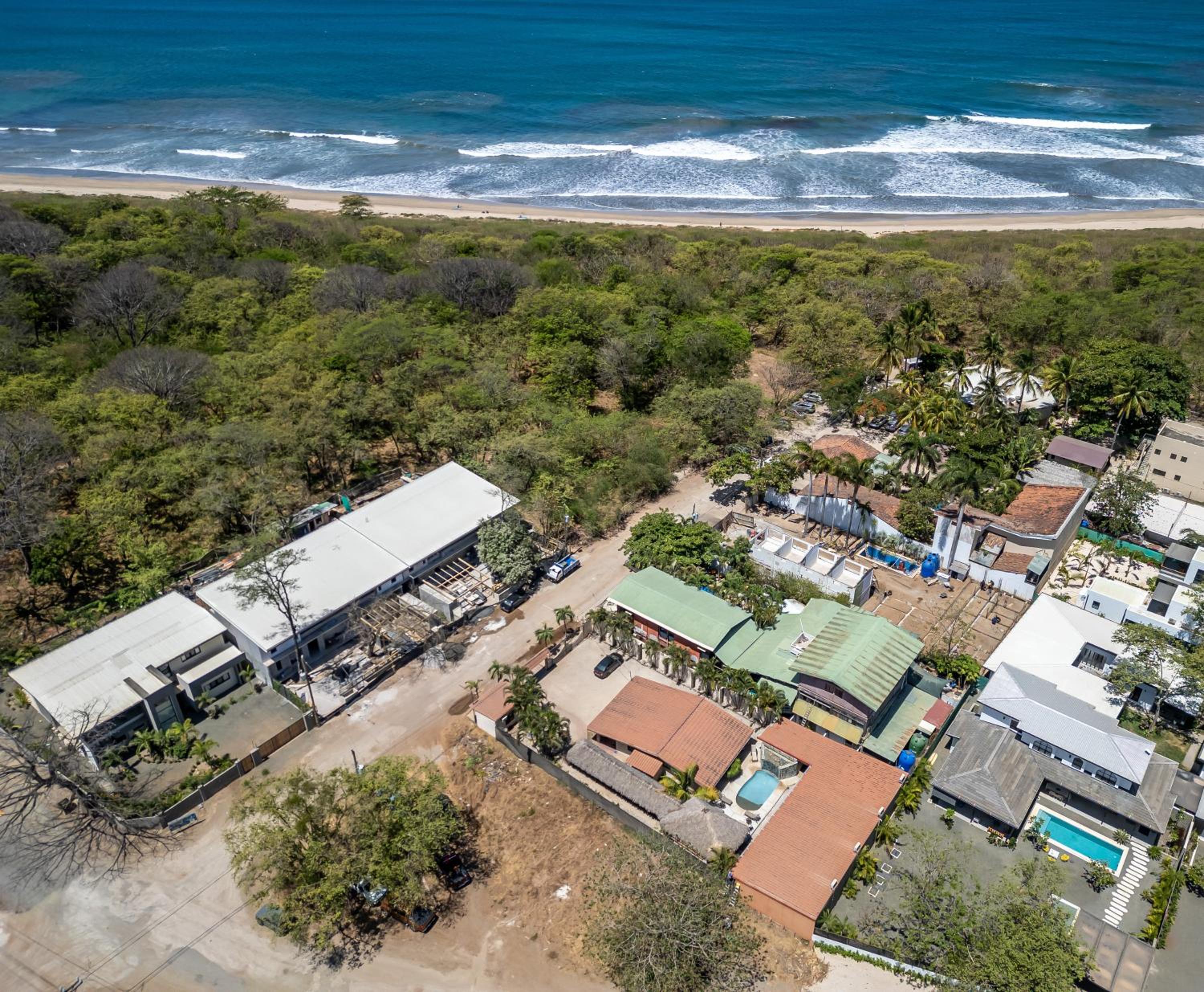 Charming Studio with Pool & Beach Access