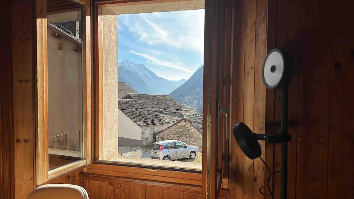 Waterfall House - retreat, swim, bike, hike and ski
