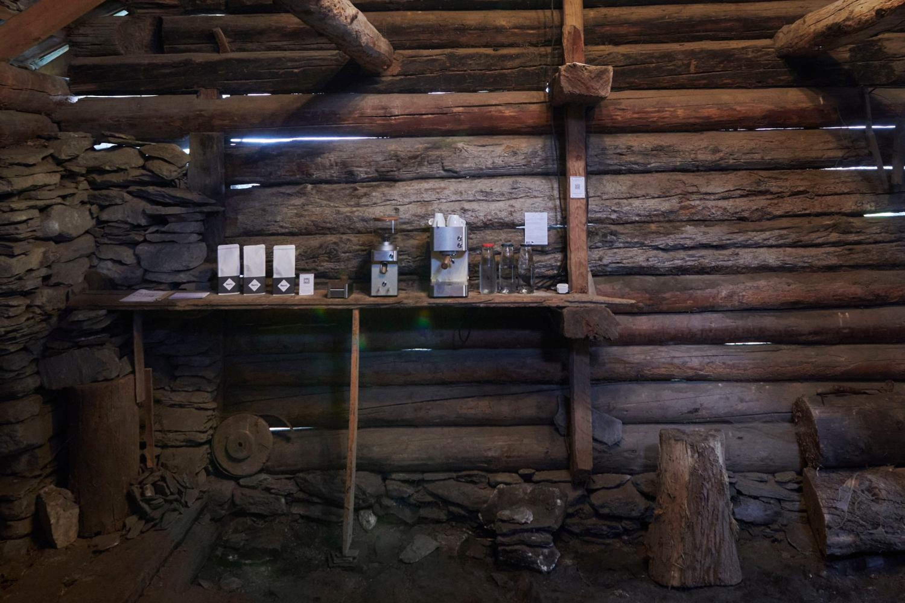 Waterfall House - retreat, swim, bike, hike and ski