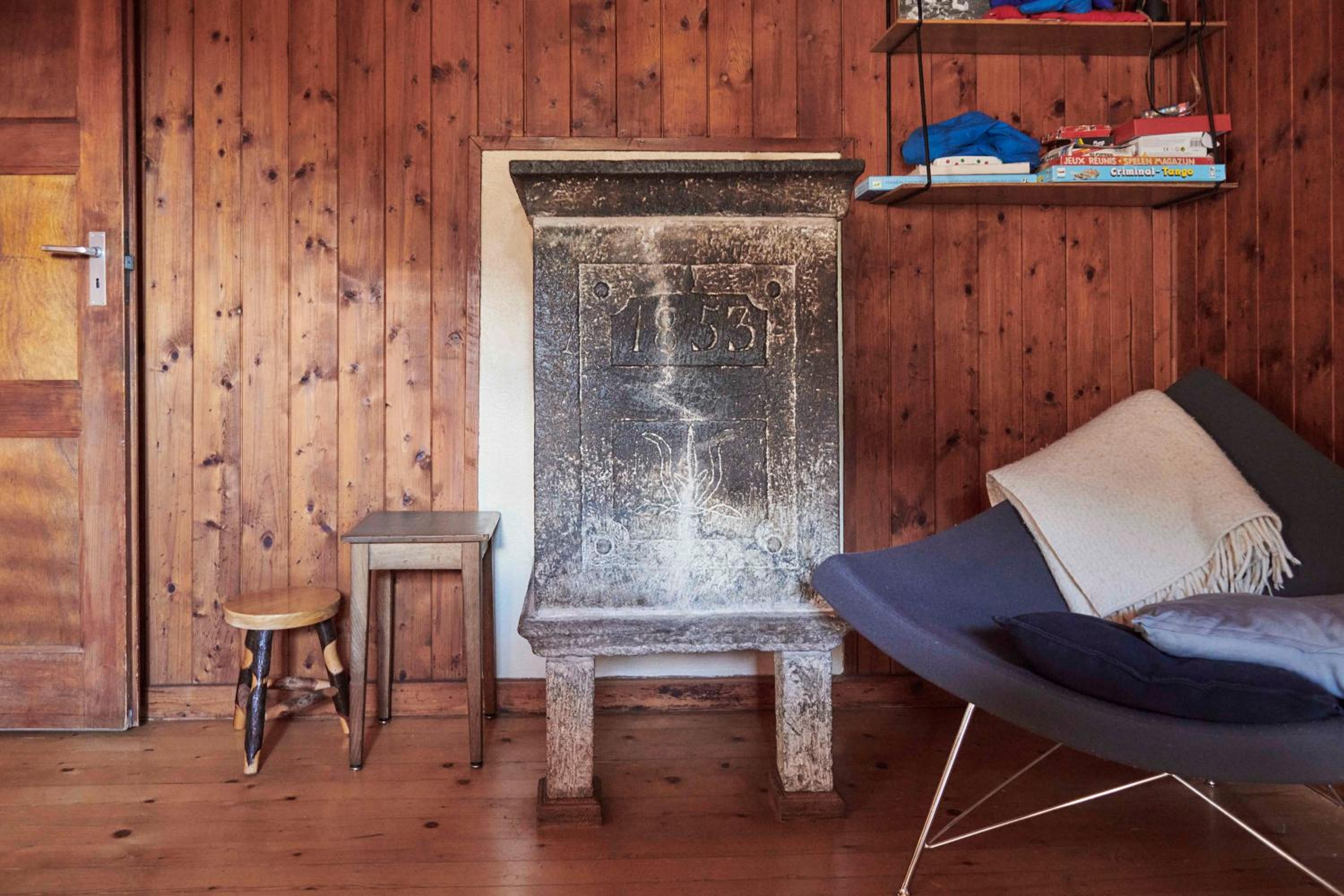 Waterfall House - retreat, swim, bike, hike and ski