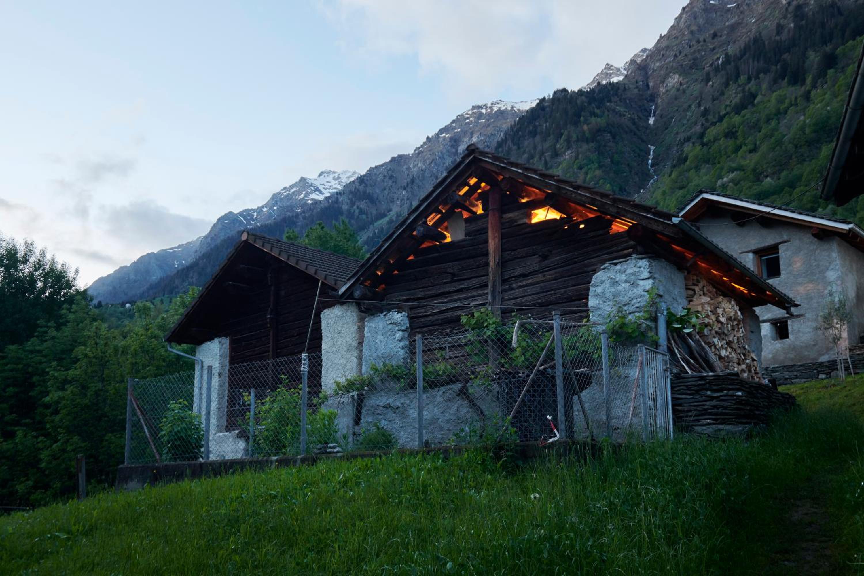 Waterfall House - retreat, swim, bike, hike and ski