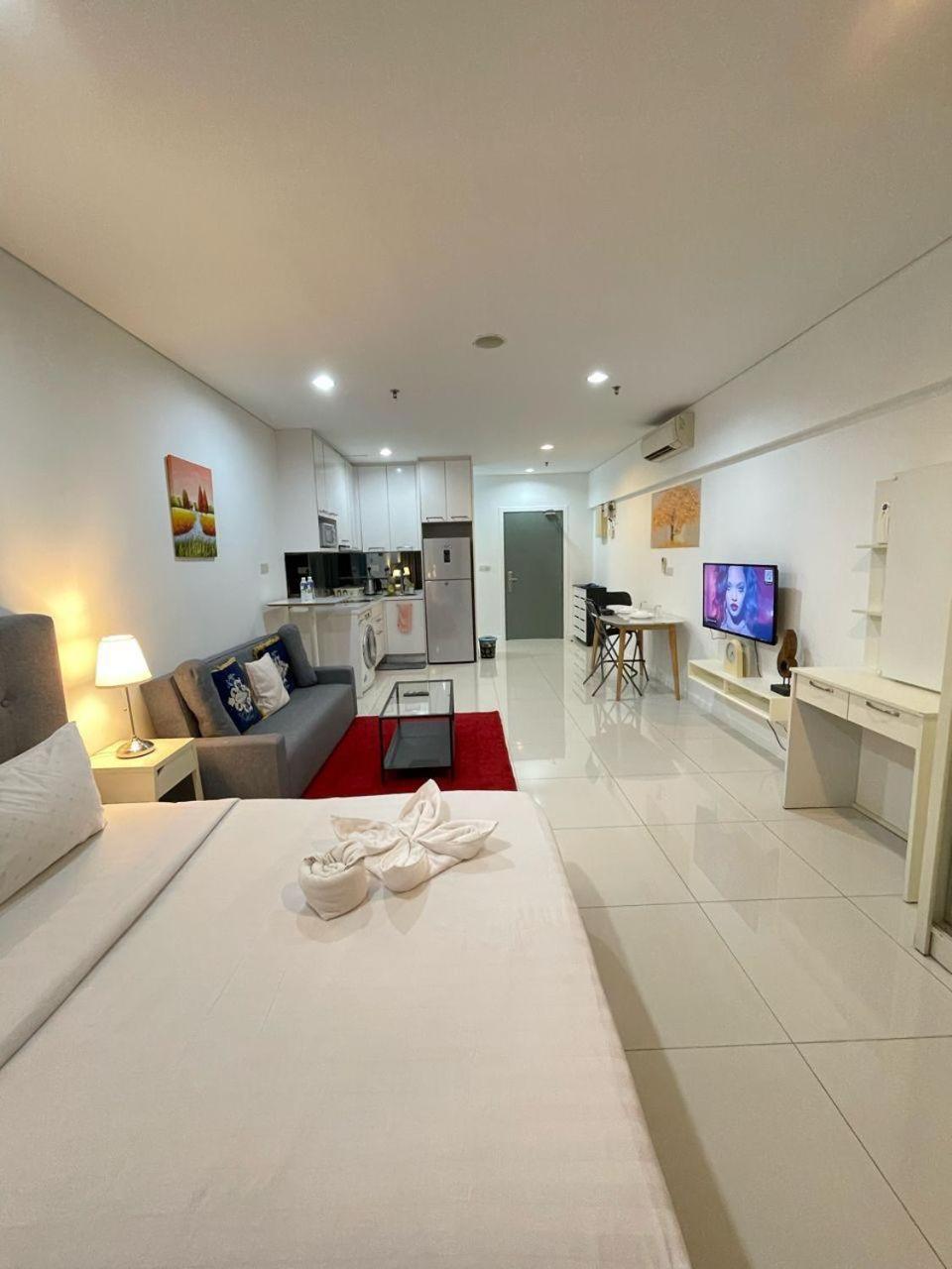 Summer Suites Studio With Balcony Nearby KL City Centre