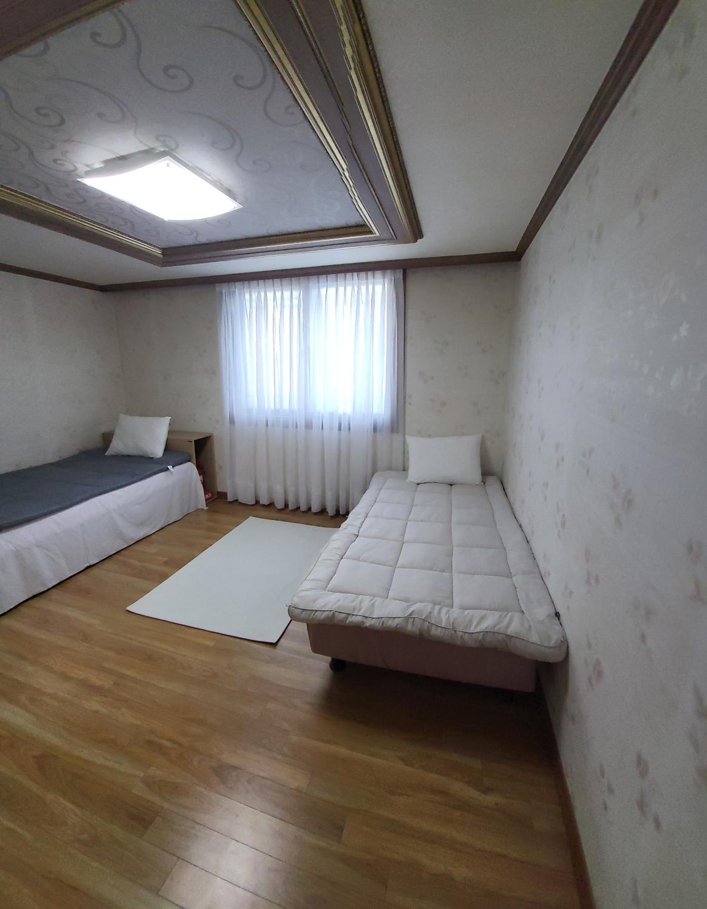 Retro Naseong House view 4