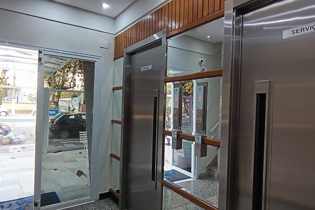 Apto 21 Guarujá Ed Ubatuba 2 suítes