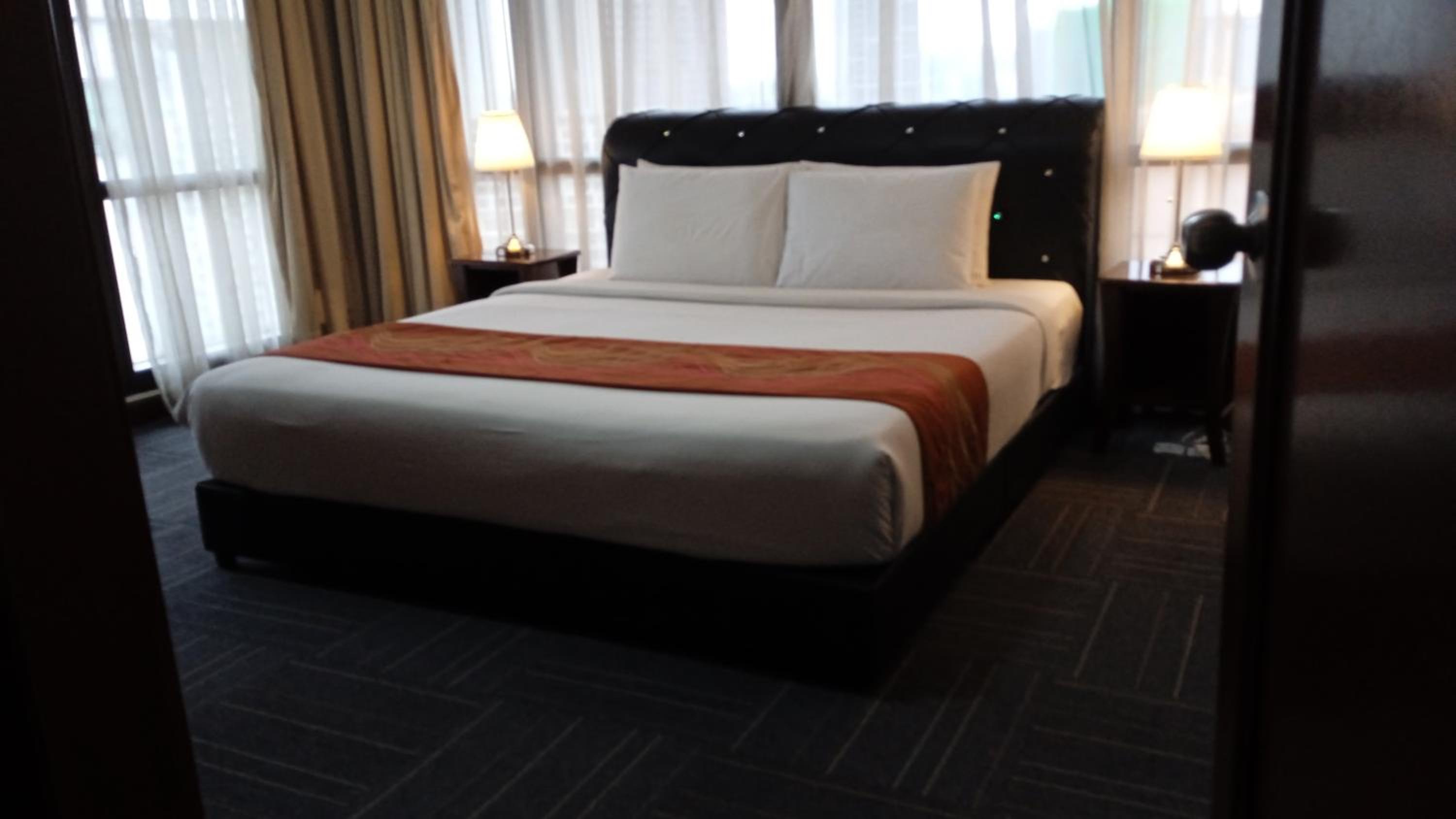 Visitor Service Suits at Times Square Bukitbintang K L