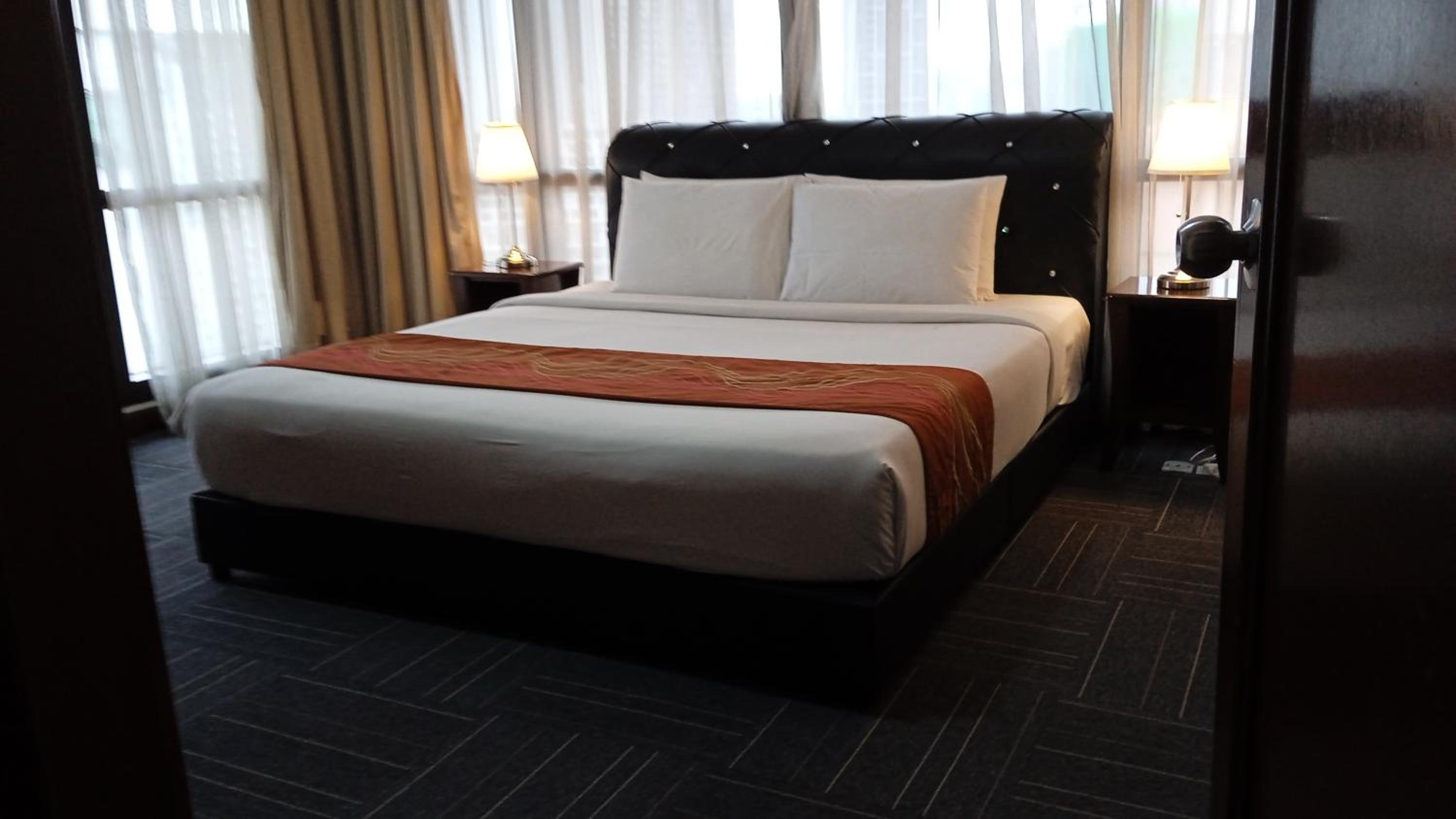 Visitor Service Suits at Times Square Bukitbintang K L