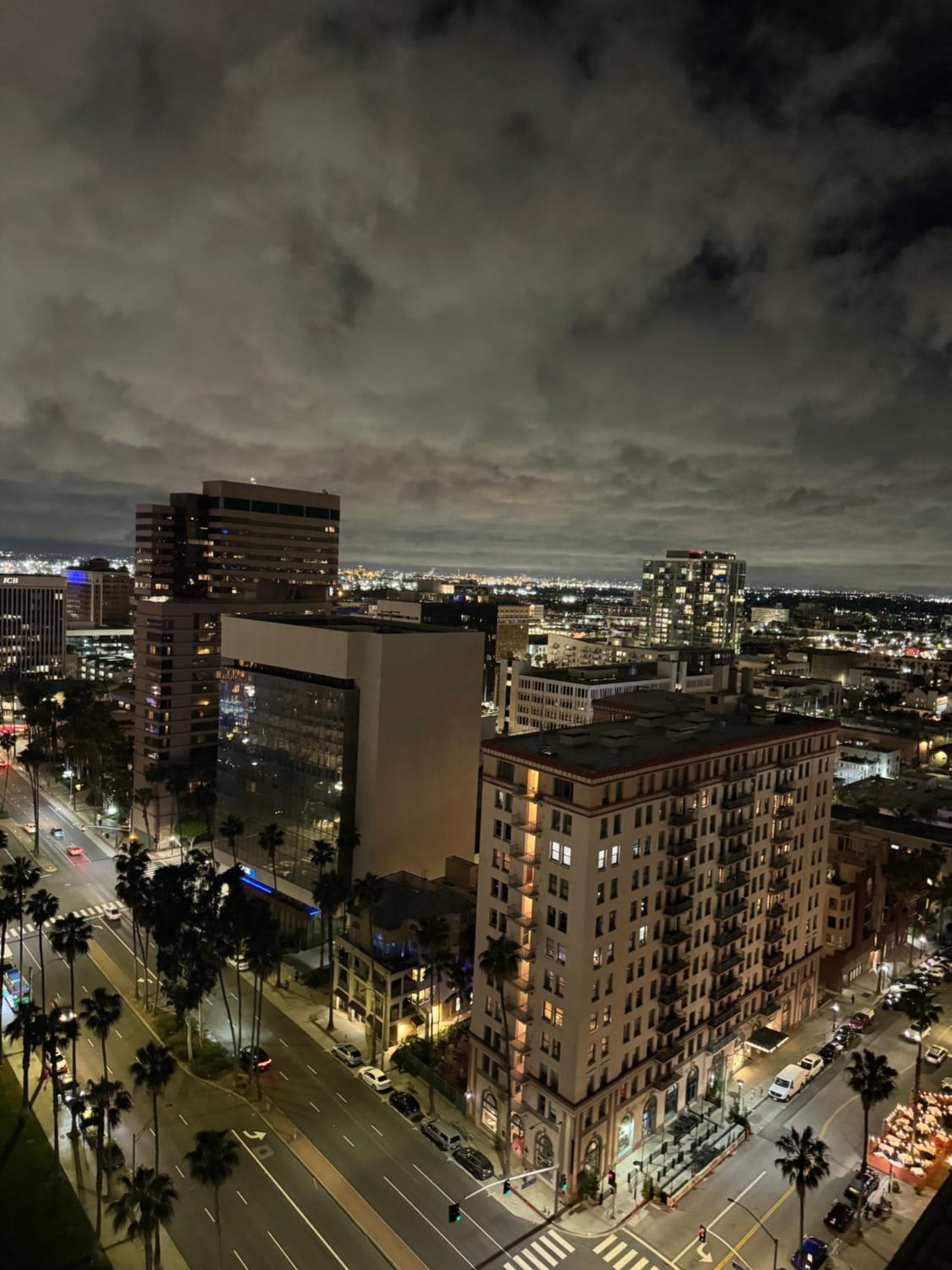 Hotel Relax On Ocean Blvd With A View - Image 1
