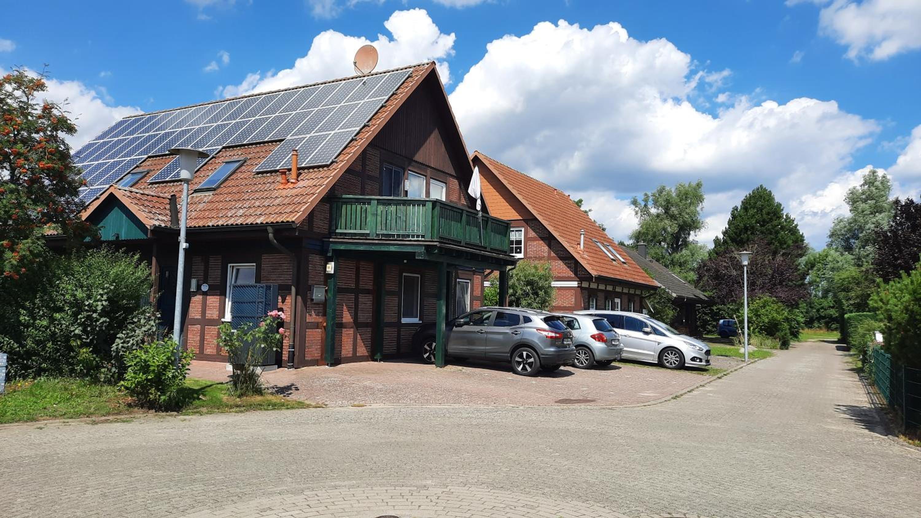 Ferienhaus Sasse Ferienwohnungen mit Garten & Grill