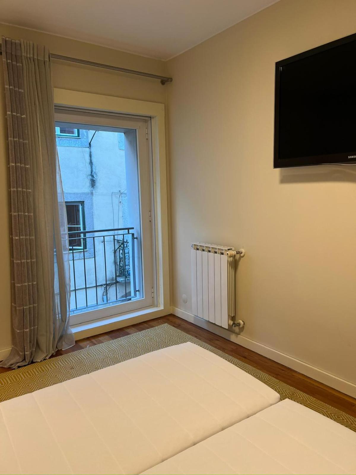 Modern 4-bedroom Apartment in Bairro Alto, Lisbon